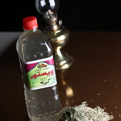 عرق گزنه ویستور یک لیتری با خواص تصفیه‌کنندگی خون