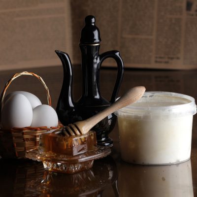 انگشت‌ پیچ سنتی ویستور تهیه‌شده با عسل و گلاب