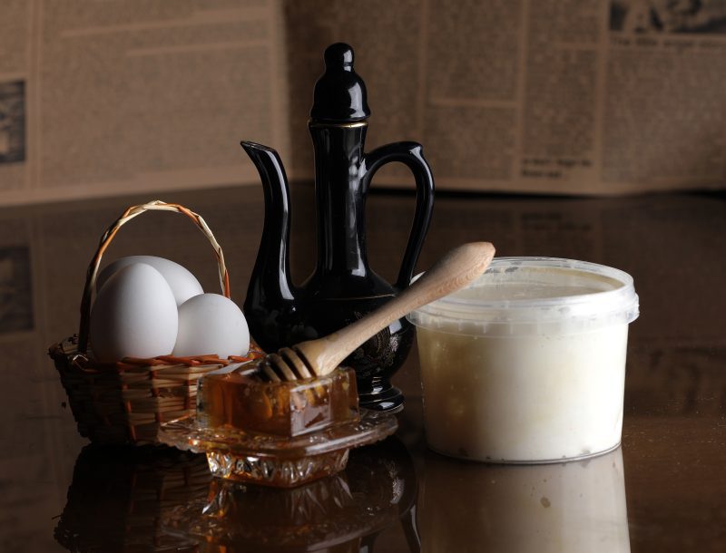 انگشت‌ پیچ سنتی ویستور تهیه‌شده با عسل و گلاب